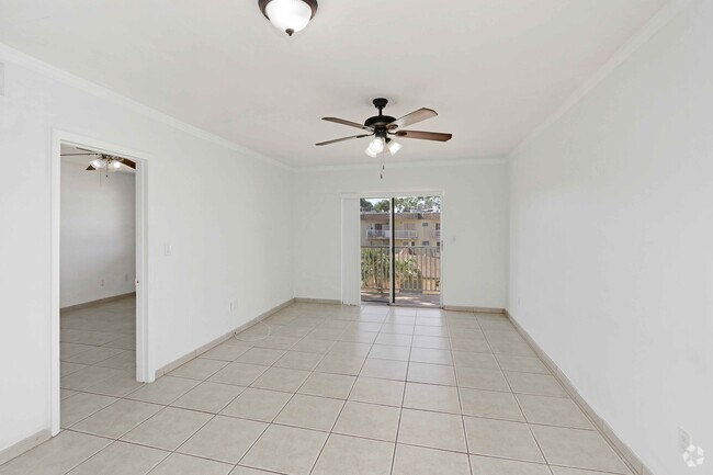 Building Photo - 7505 SW 82nd St Unit 316 Rental