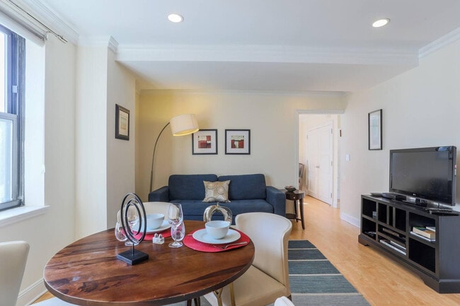 Photo - 8 W 57th St Unidad ID408760P