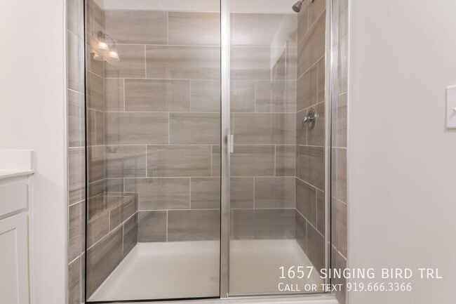 Photo - 1657 Singing Bird Trl