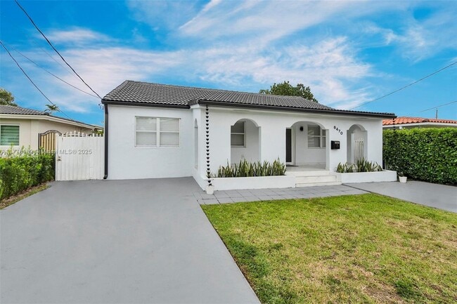 Photo - 6470 SW 27th St