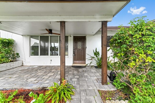 Photo - 999 NW 3rd Ave