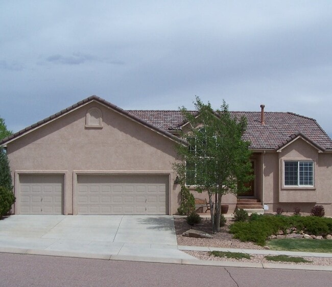 Photo - 2361 Craycroft Dr