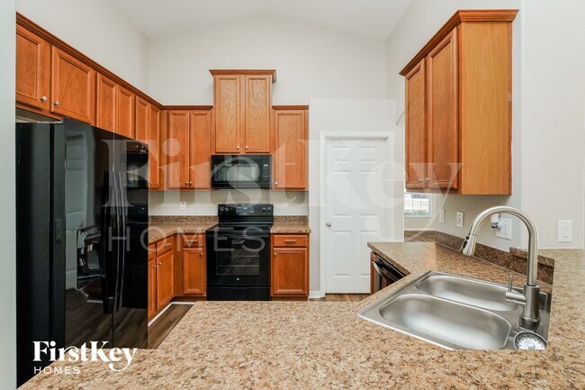 Photo - 2424 Deer Creek Blvd