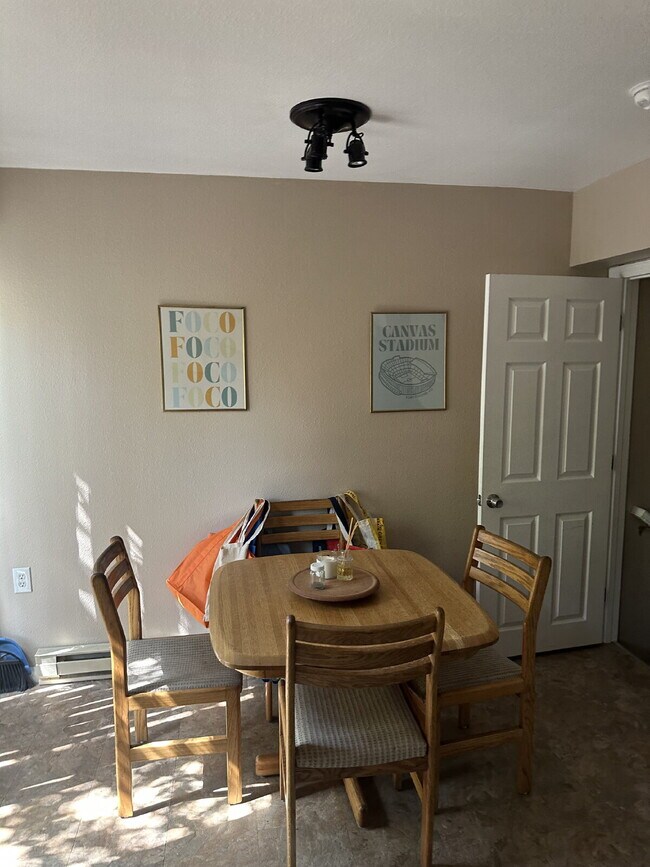 Photo - 1700 Erin Ct Unit B
