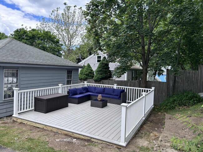 Building Photo - 1 Tobin Rd Unit 0