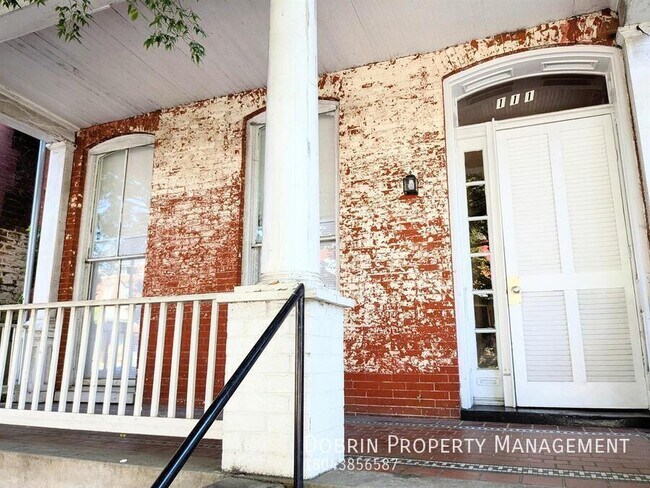 Photo - 111 E Leigh St