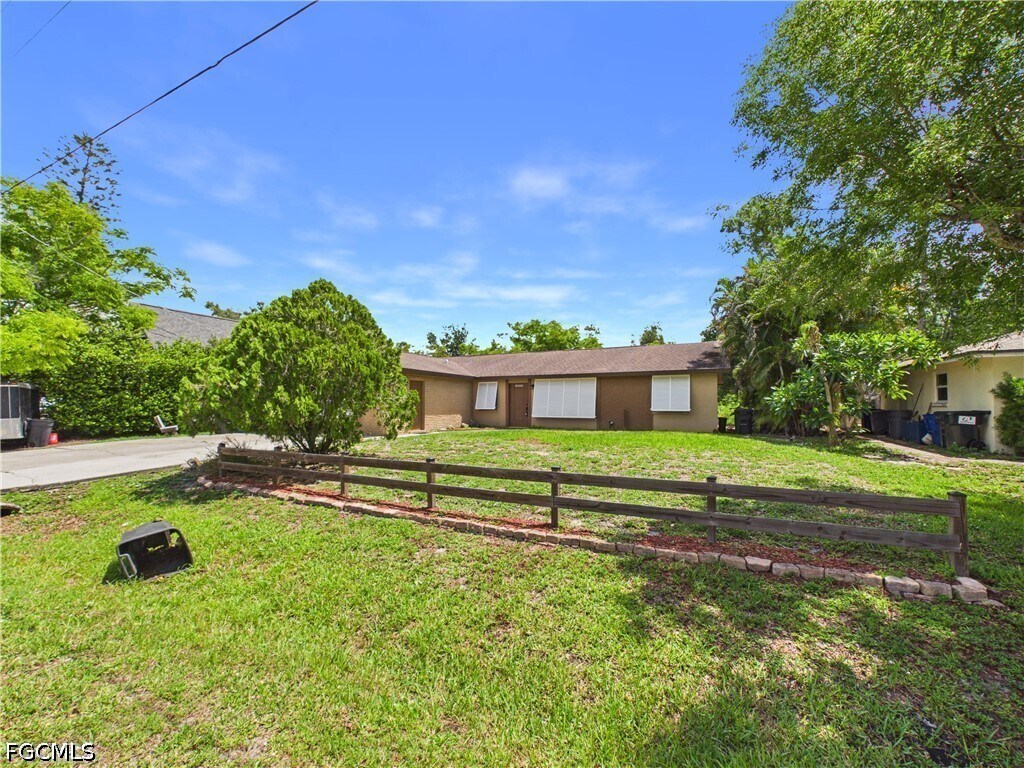 Photo - 18541 Iris Rd