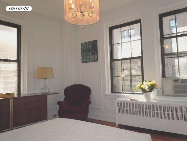 Photo - 175 W 76th St