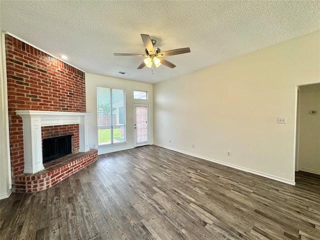 Photo - 1008 Hopkins Dr House