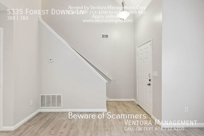 Photo - 5335 Forest Downs Ln