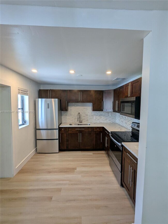 Photo - 14321 Boggs Dr