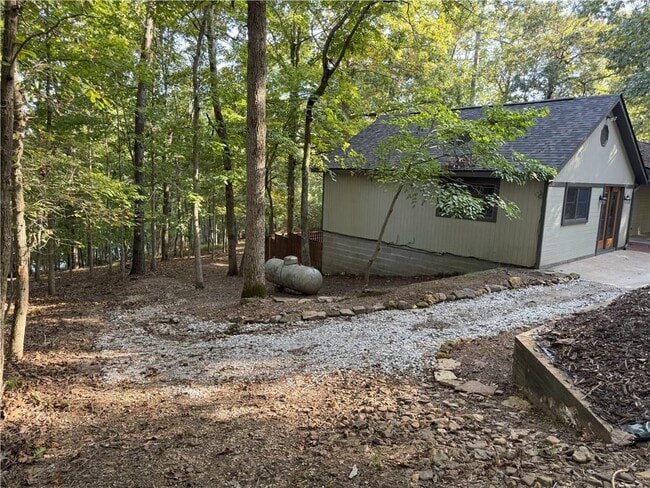 Photo - 8984 Falls Hollow Rd