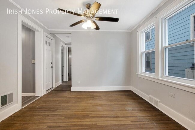 Photo - 233 St Lawrence Ave Unit Apt. 1