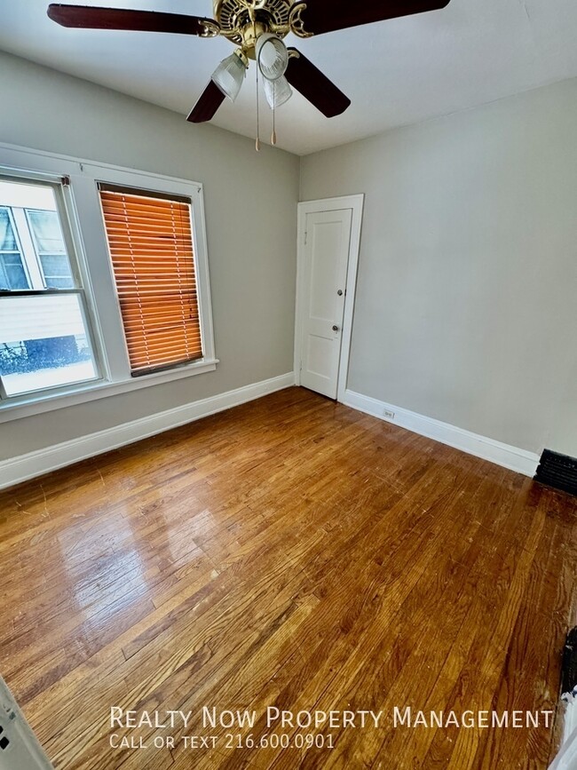 Photo - 8225 Rosewood Ave Unit 1