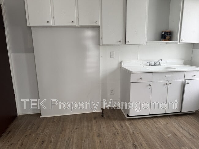 Photo - 541-543 Remington Street