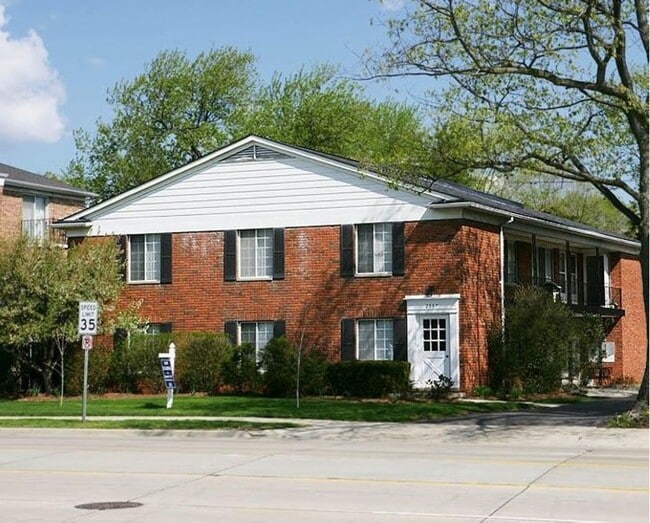 Photo - RMSA - MAPLESIDE APARTMENTS