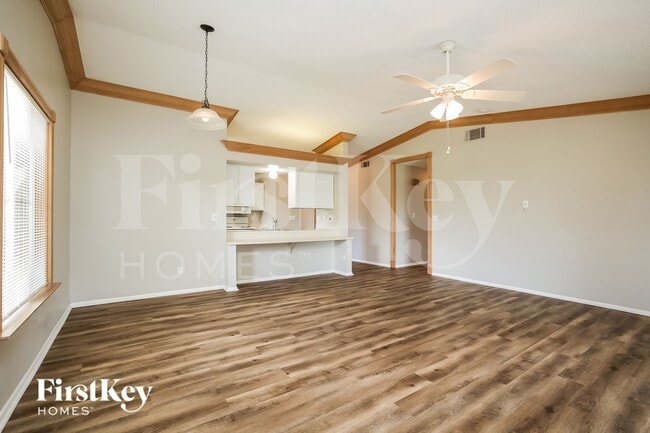 Photo - 17424 Kentucky Rd