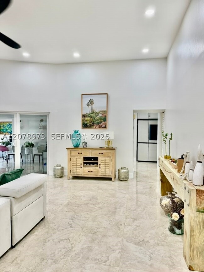 2320 NW 12th St