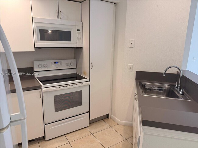 Photo - 3310 Pinewalk Dr N Unit 1833