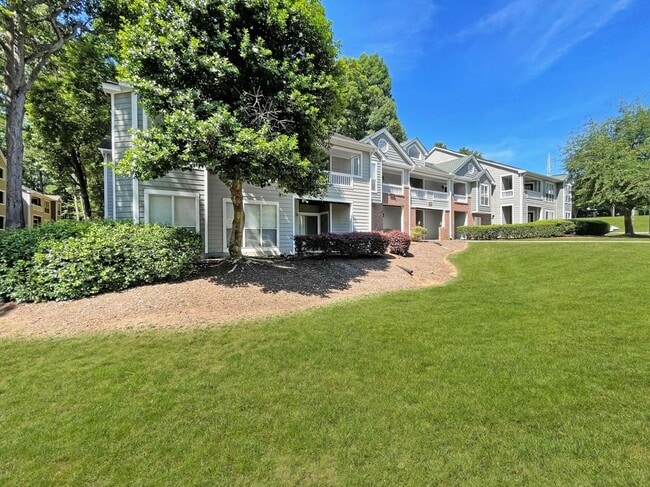 Lexington Farms Apartments