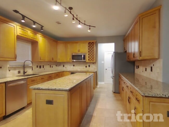 Photo - 2309 Green Creek Dr