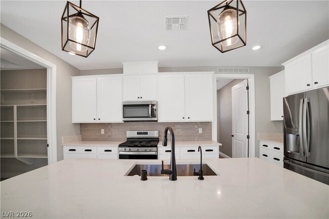 Photo - 36 Stone Blf Ln