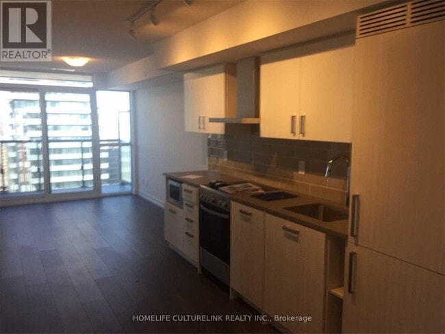 Photo - 125 Redpath Ave Unit 1805