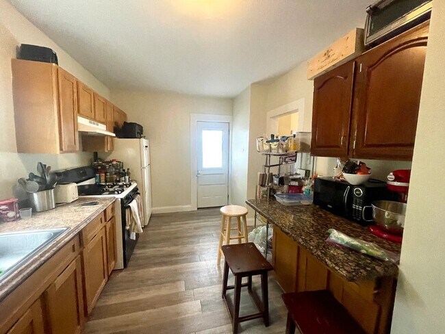 Photo - 123 Winthrop St