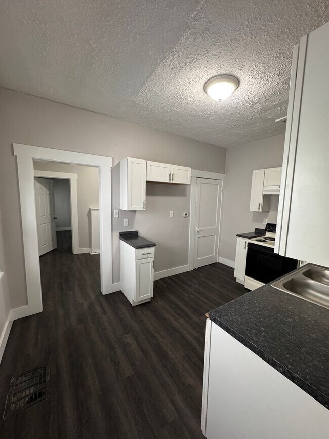 Photo - 1022 S Churchman Ave Unit 1024