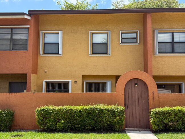 4567 NW 90th Ave