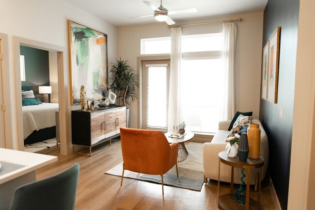 Photo - Jovie Lakeway