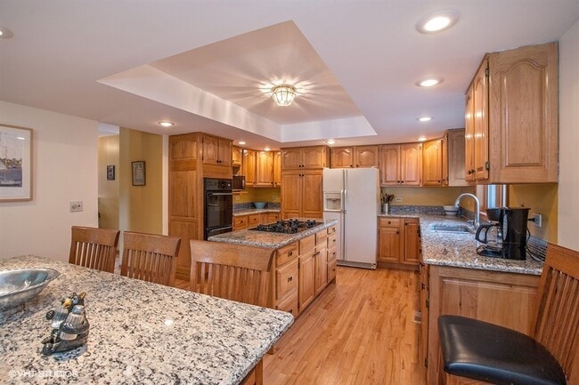 Photo - 4106 W Lake Shore Dr