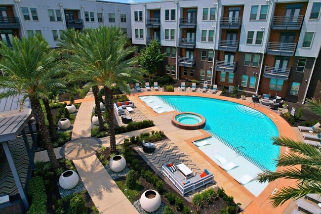 Photo - 23233 Western Centre Dr Unit B2