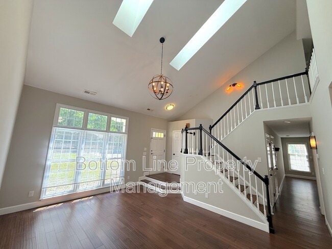 Photo - 2321 Heathershire Ln