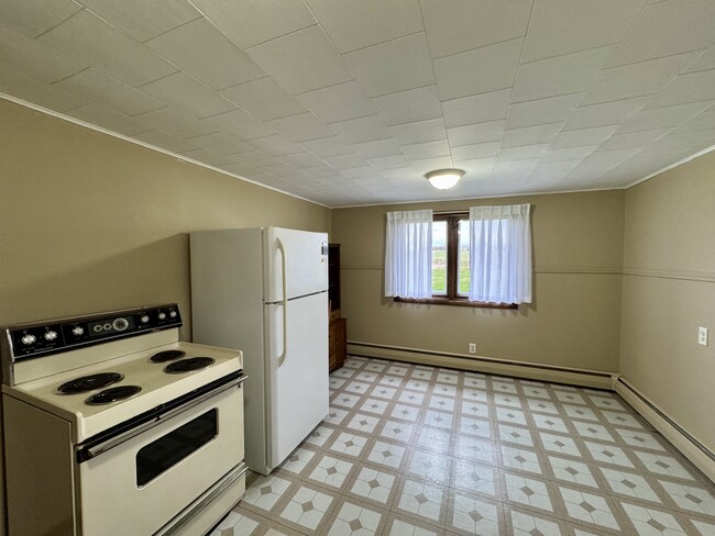 Photo - 4370 Seeman St SW