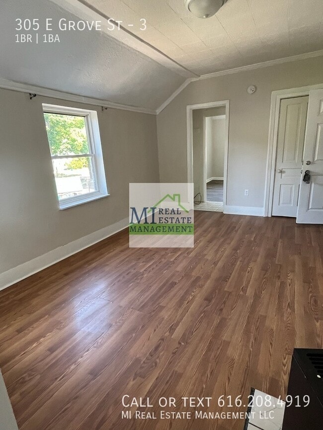 Photo - 305 E Grove St Unit 3