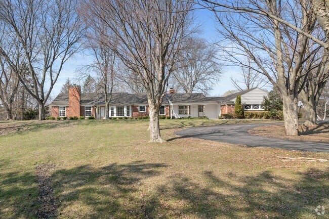 Building Photo - 1950 Lone Pine Rd Rental