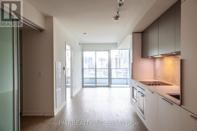 Photo - 85 Wood St Unit 1610