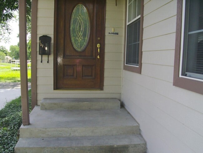 Photo - 2718 W Craig Pl