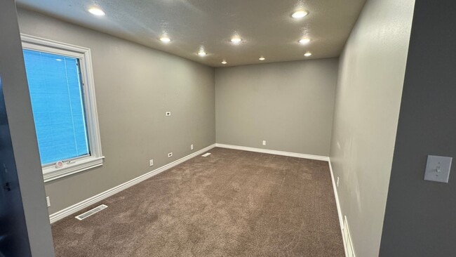 Photo - Beautiful town home in Centerville! 3 bedr...