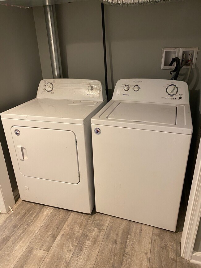 Photo - 2922 Grantley Ave