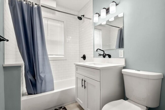 Photo - 389 Centre St Unit 1