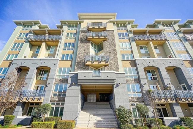 A Cozy Contemporary and Stylish Condo 2BR/... - A Cozy Contemporary and Stylish Condo 2BR/...