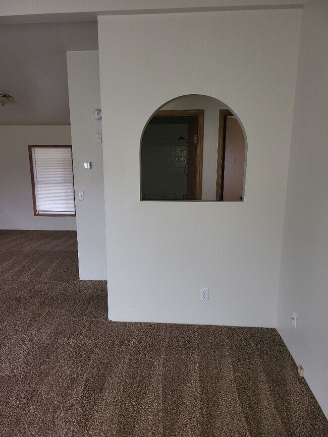 Photo - STATUS:  HOLD | R57C |  $2075