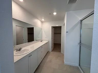 Photo - Spacious 5-Bedroom Retreat with 3 Full Baths in Charming Elk Grove