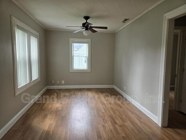Photo - 1326 Ridgeway St