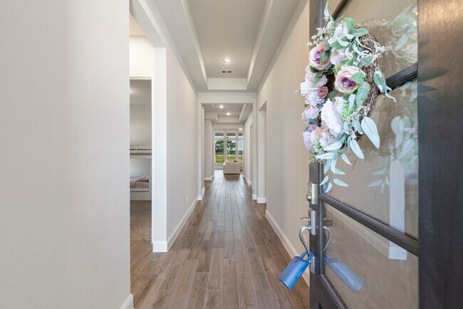 Photo - 16147 Sapphire Crst Dr