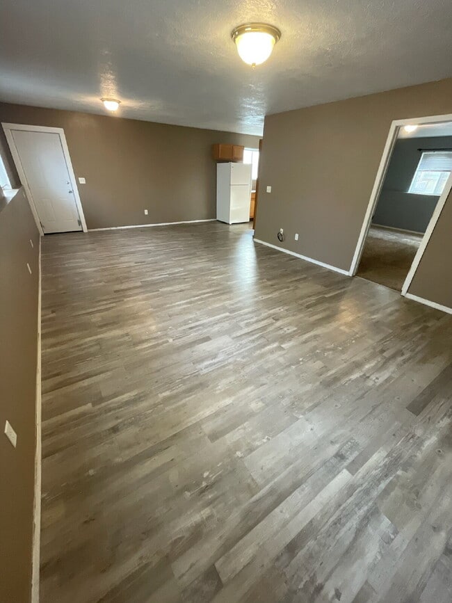 Photo - $1595 Unit B