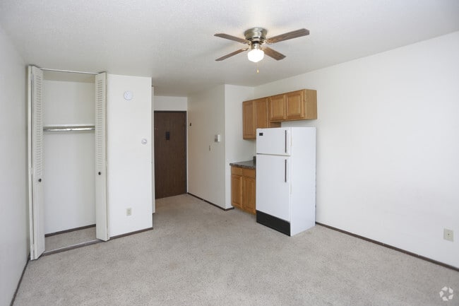 Studio - Living Area - Arrowhead Park 2525