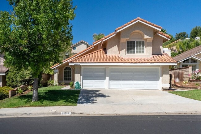 Building Photo - SPACIOUS 4 BEDROOM, 3 BATH HOME WITH 3-CAR GARAGE!